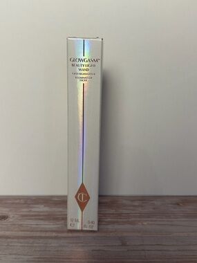 Charlotte Tilbury Glowgasm Beauty Light Wand - Goldgasm